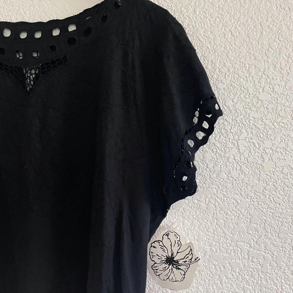 NWT | Black lace crochet trim beachy blouse swim cover up size medium